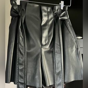 ZARA Faux leather shorts - side pockets